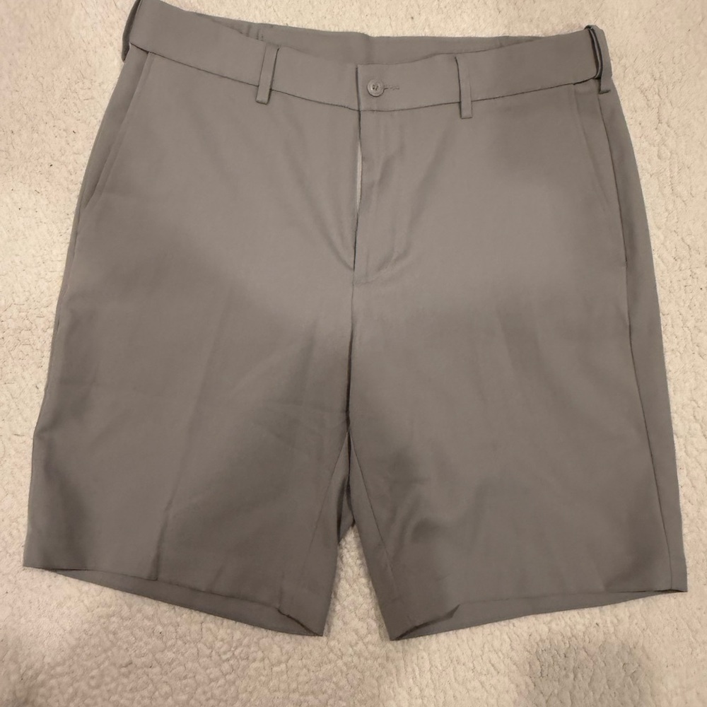 Grand Slam Men's Flat Front Gray Shorts Golf Sz 34